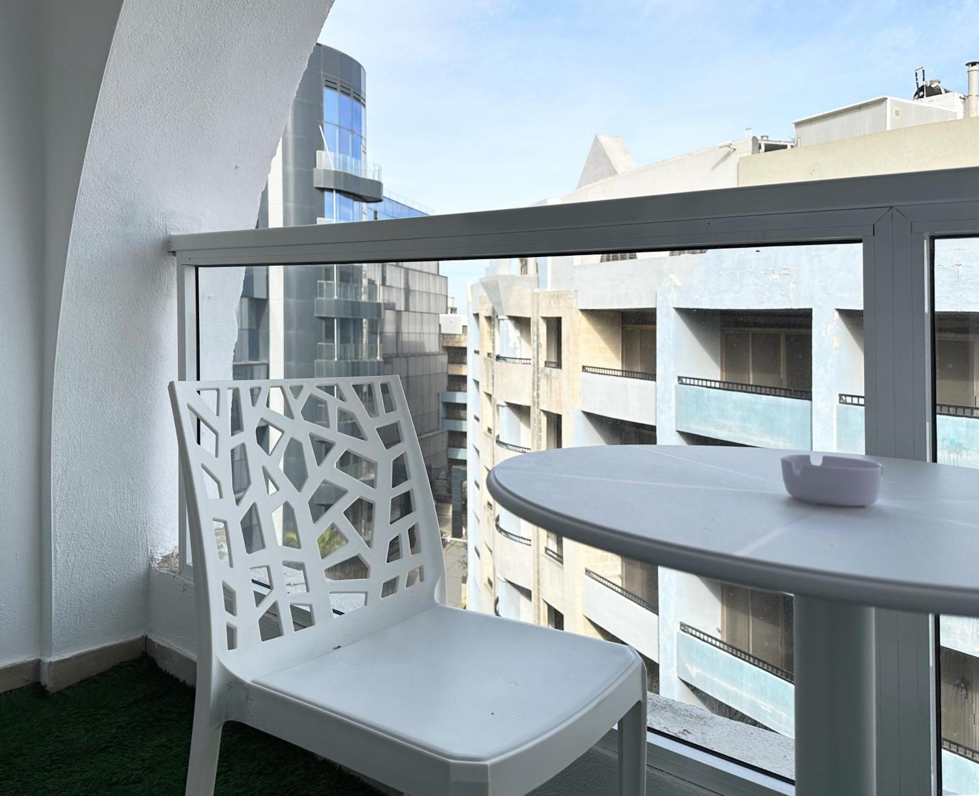 Miami Apartments San Ġiljan Exterior foto