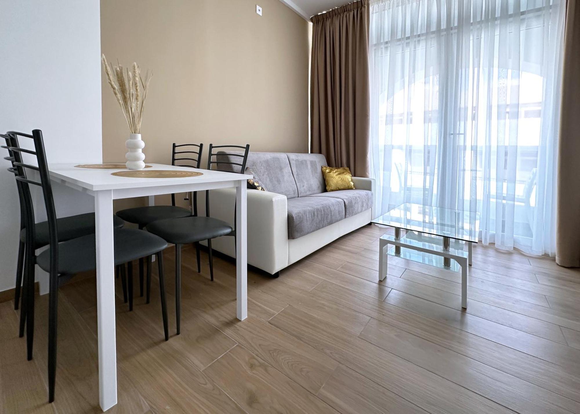 Miami Apartments San Ġiljan Exterior foto