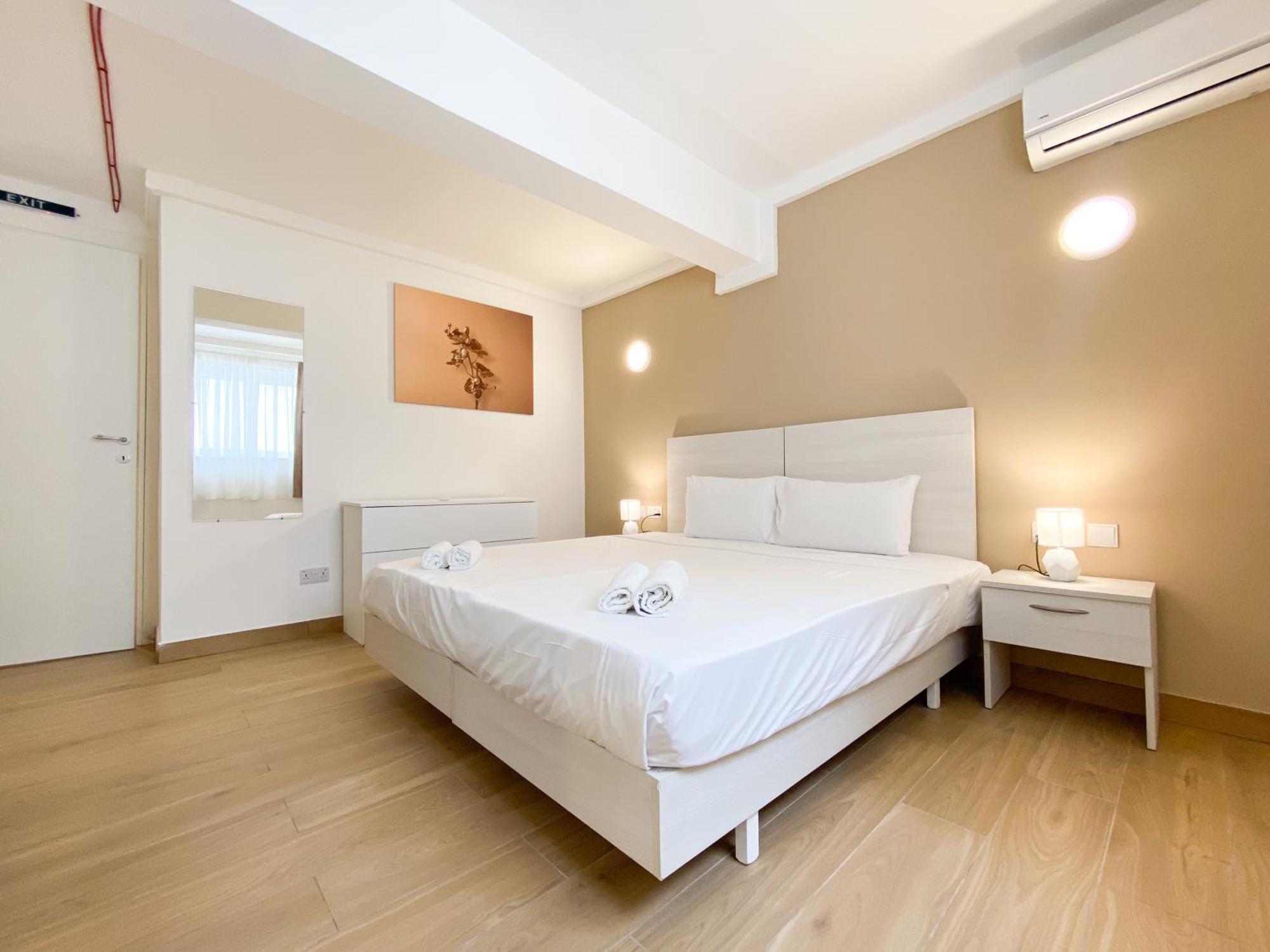 Miami Apartments San Ġiljan Exterior foto